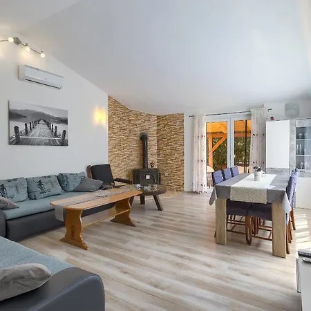 House Danijela